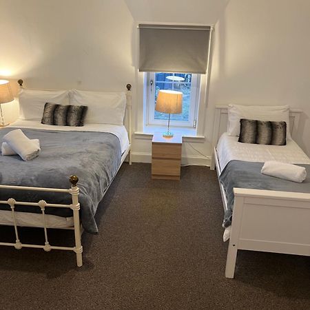 4 Bed Bungalow Near Airport 에든버러 외부 사진