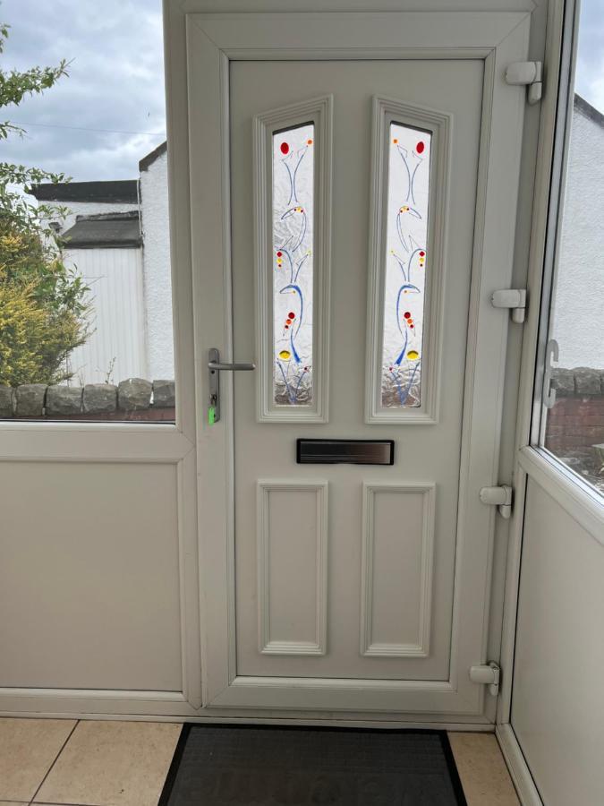 4 Bed Bungalow Near Airport 에든버러 외부 사진