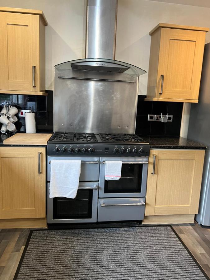 4 Bed Bungalow Near Airport 에든버러 외부 사진