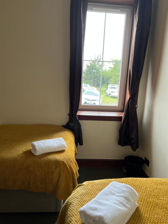 4 Bed Bungalow Near Airport 에든버러 외부 사진